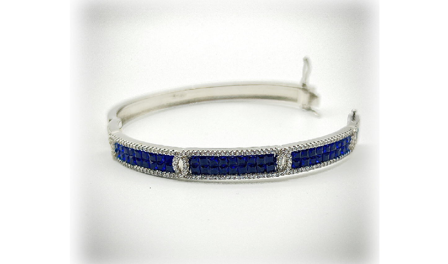 π Sapphire Illusion Bangle β¨π