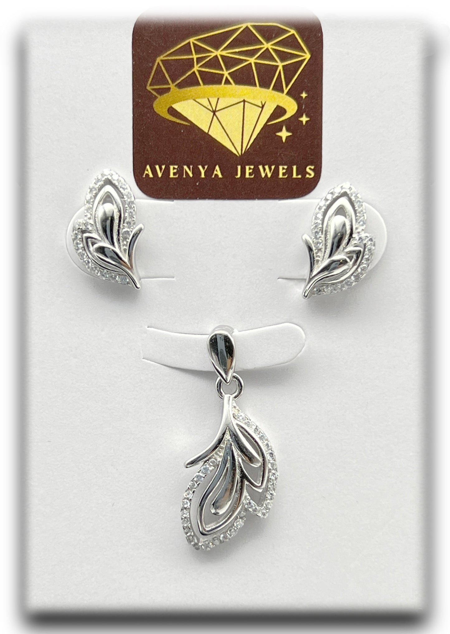 Nature’s Glow Pendant Set 💖🍃