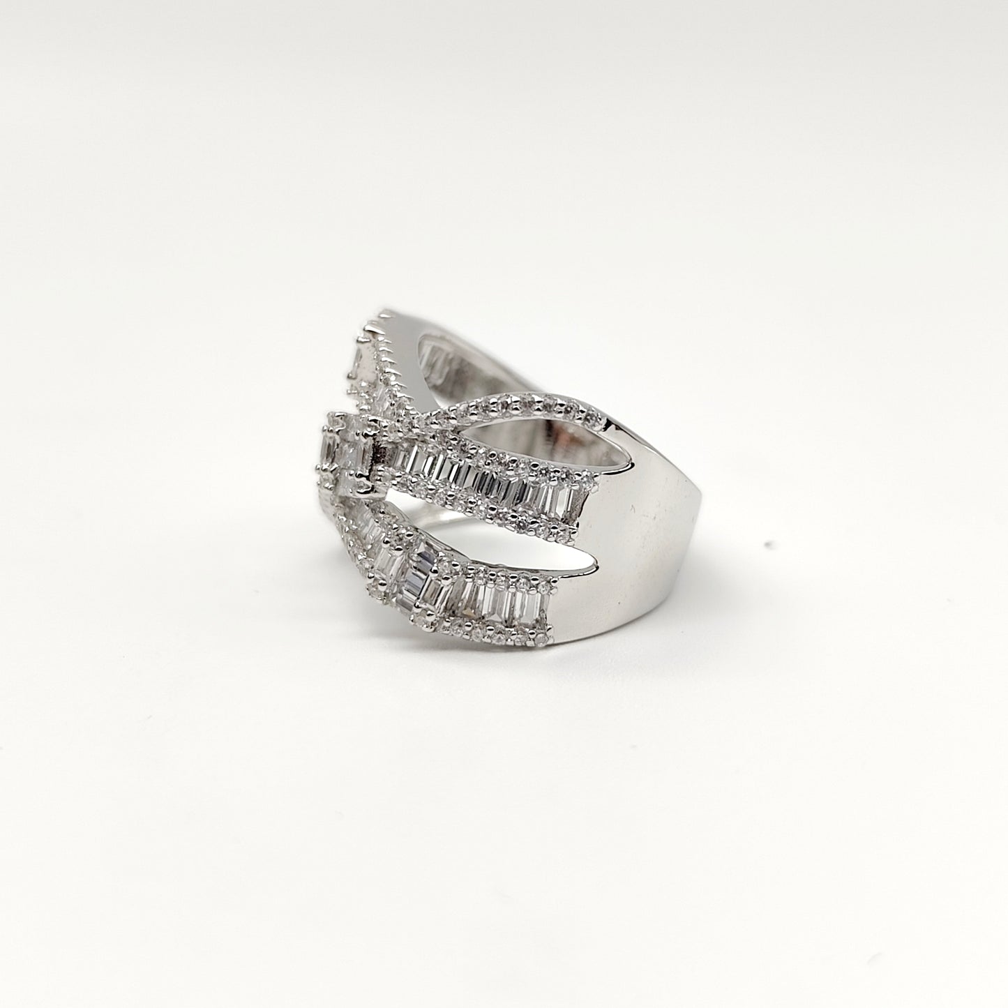 π DG Crossover Elegance Ring β¨