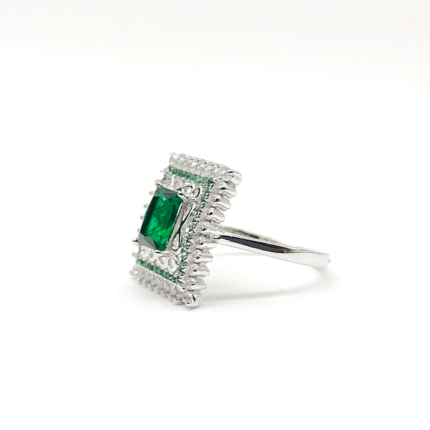 π Verdant Spark Ring πβ¨