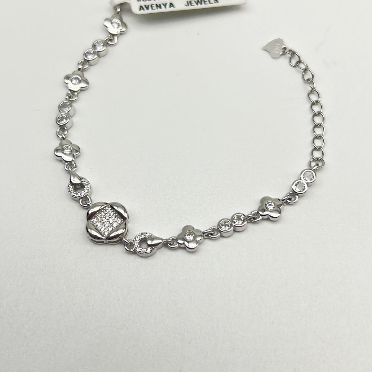 πΈπ PetalLuxe 925 Silver Bracelet