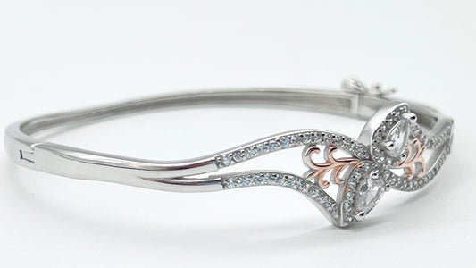 925 Sterling Silver Bangle – Dual Tone Floral Elegance ✨🌸