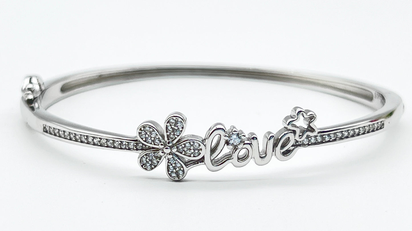 Pure 925 Silver Love Design Bangle ❤️✨