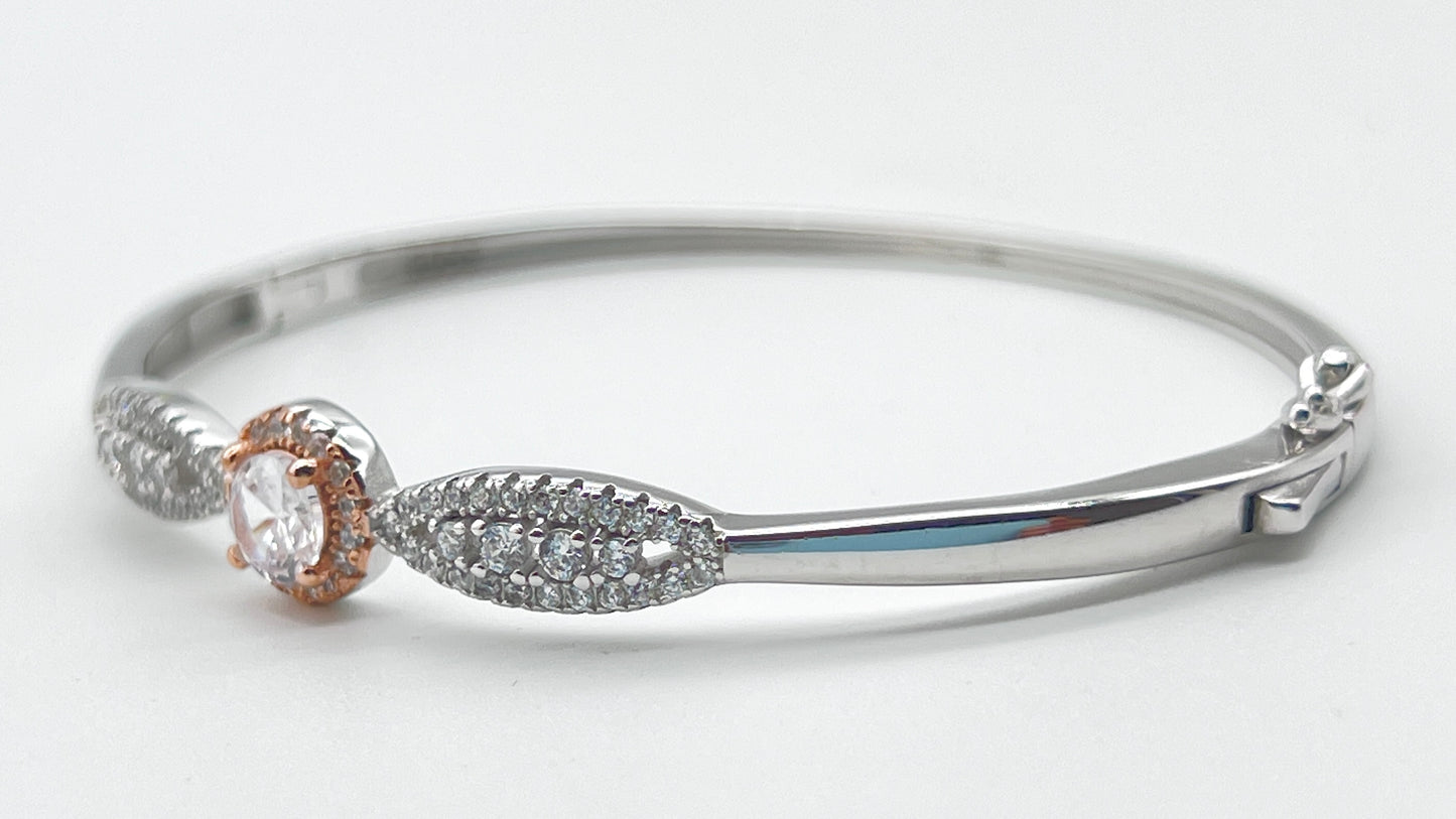 Grace Halo 925 Silver Bangle ✨