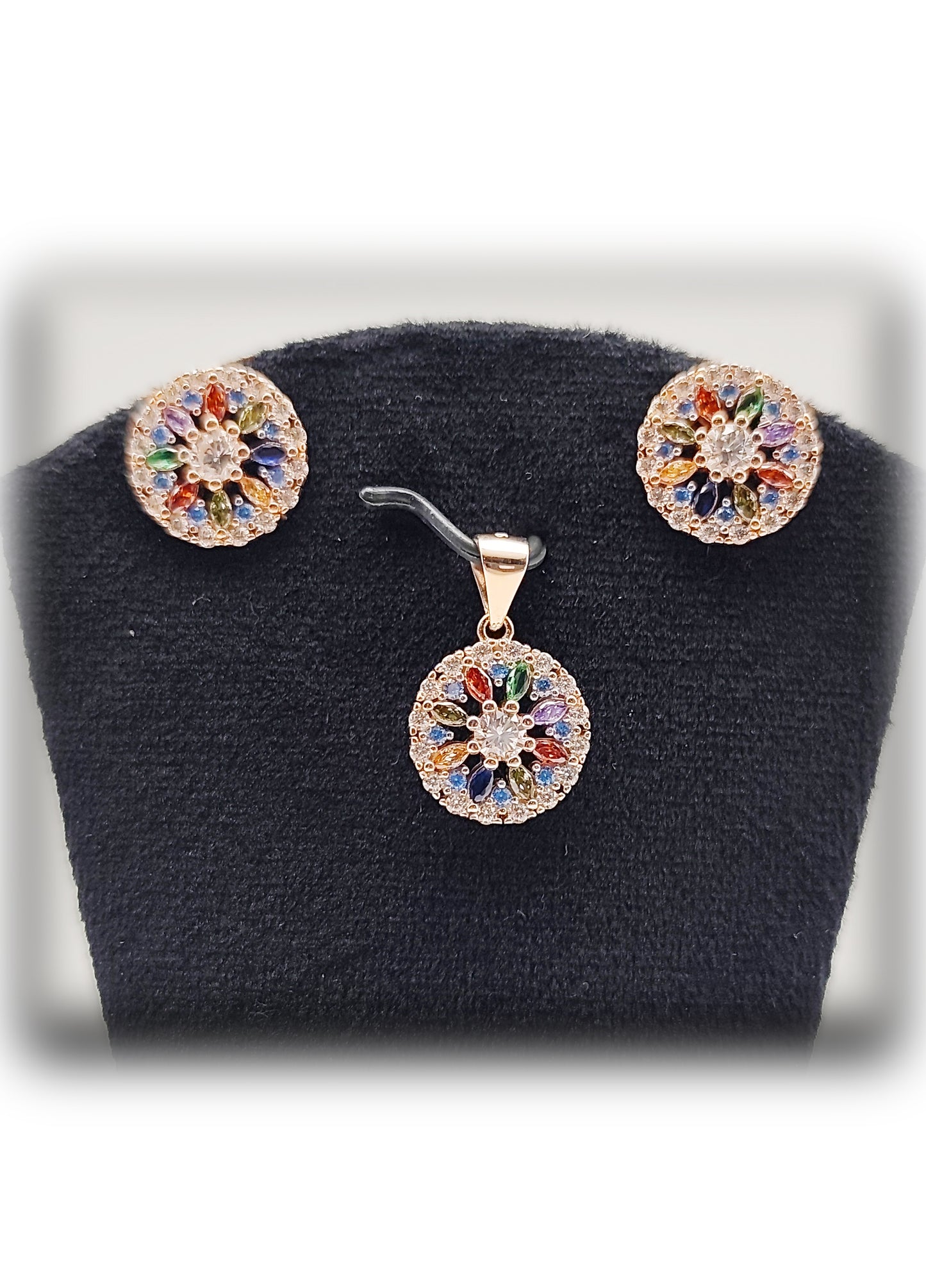 🌹 Allegra Round Pendant Set 🎶