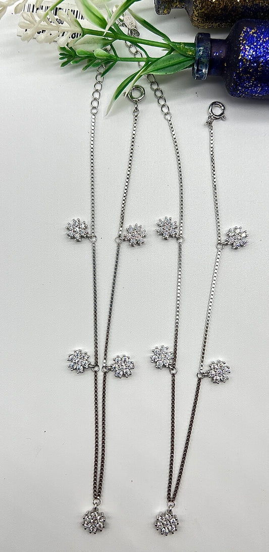 BloomGleam Anklet 🌸