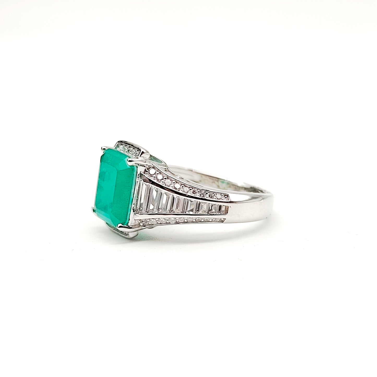 💍 Radiant Emerald Channel Ring 🌿💎