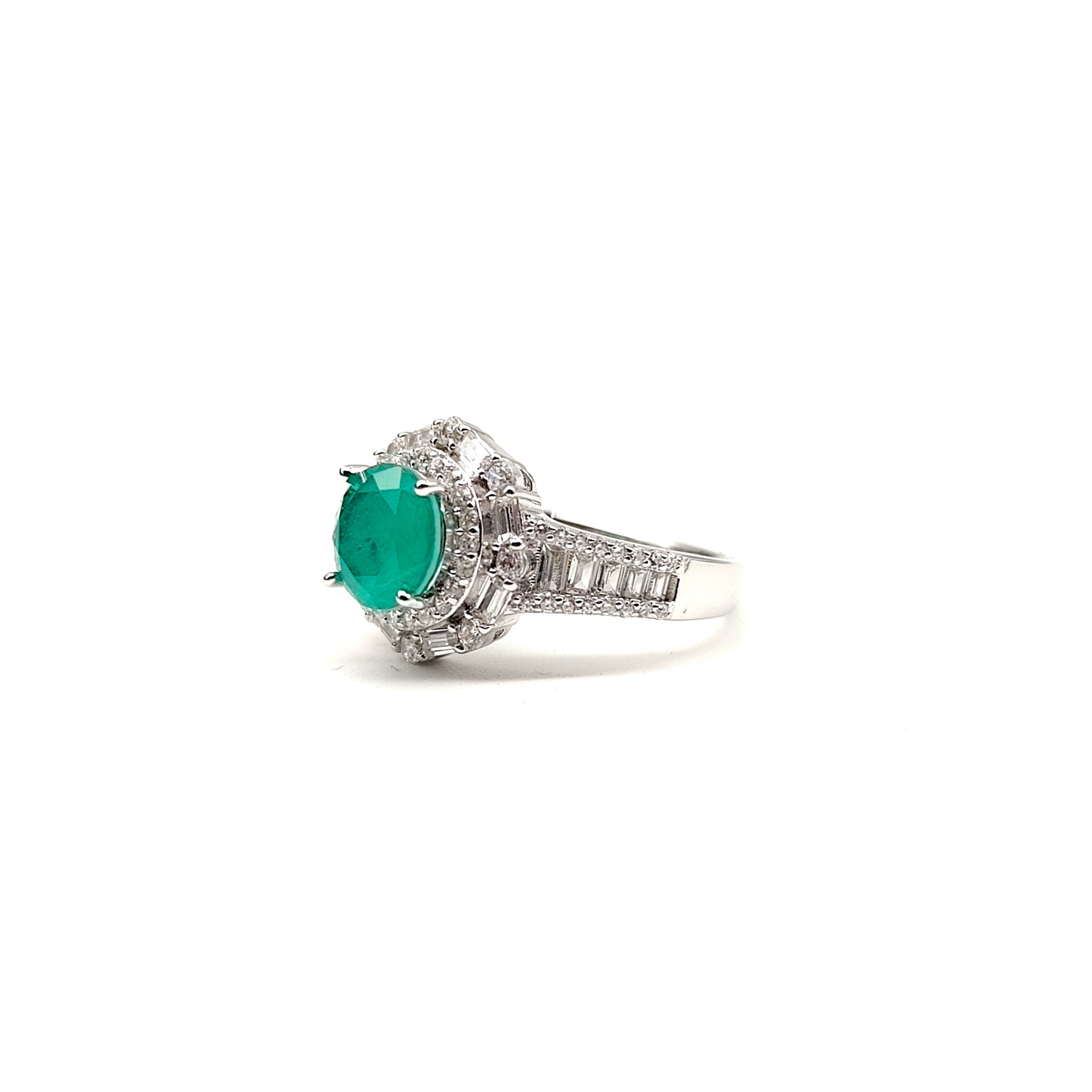🌿 Dual Elegance Emerald Ring 💎💚