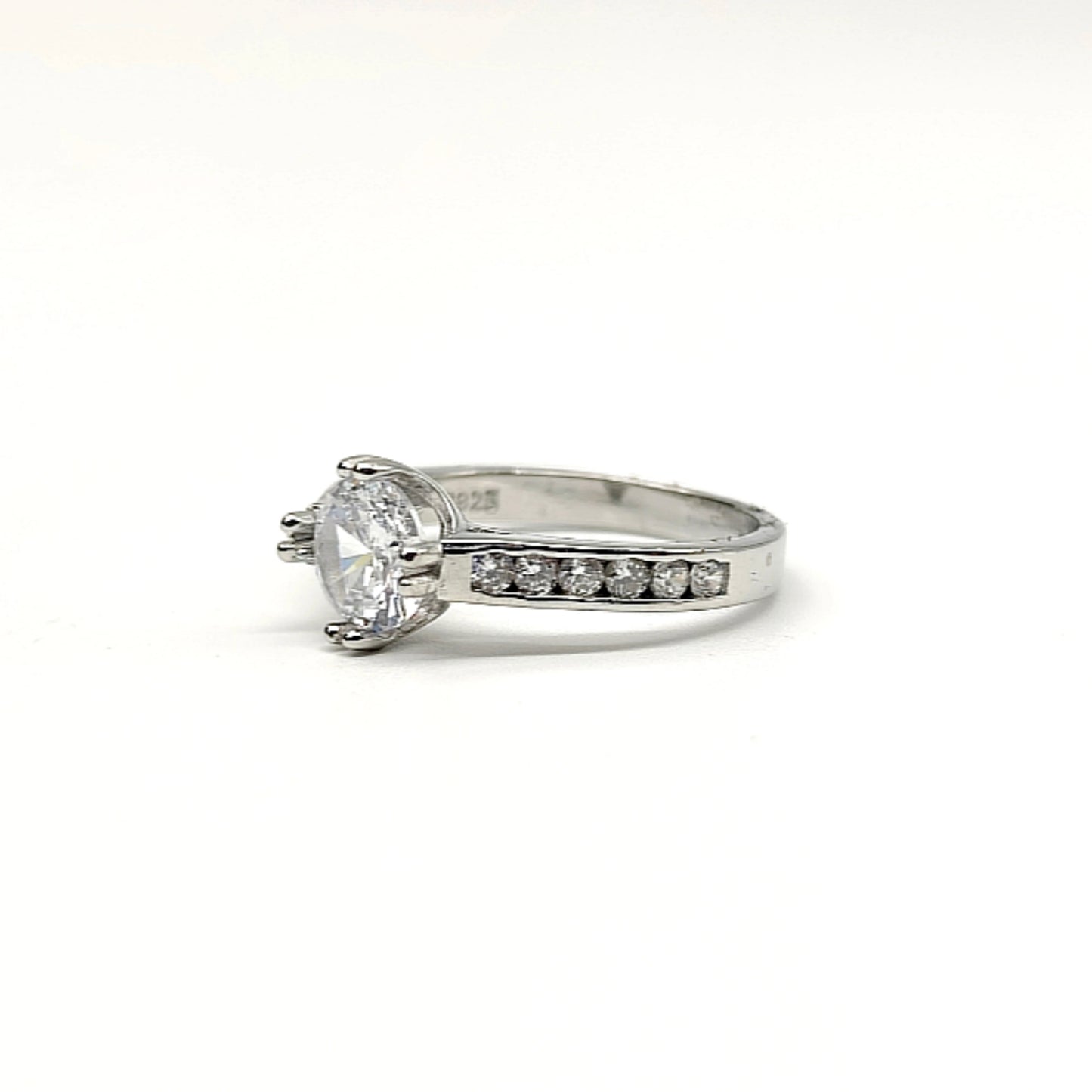 ForeverGlow Ring 💖💍