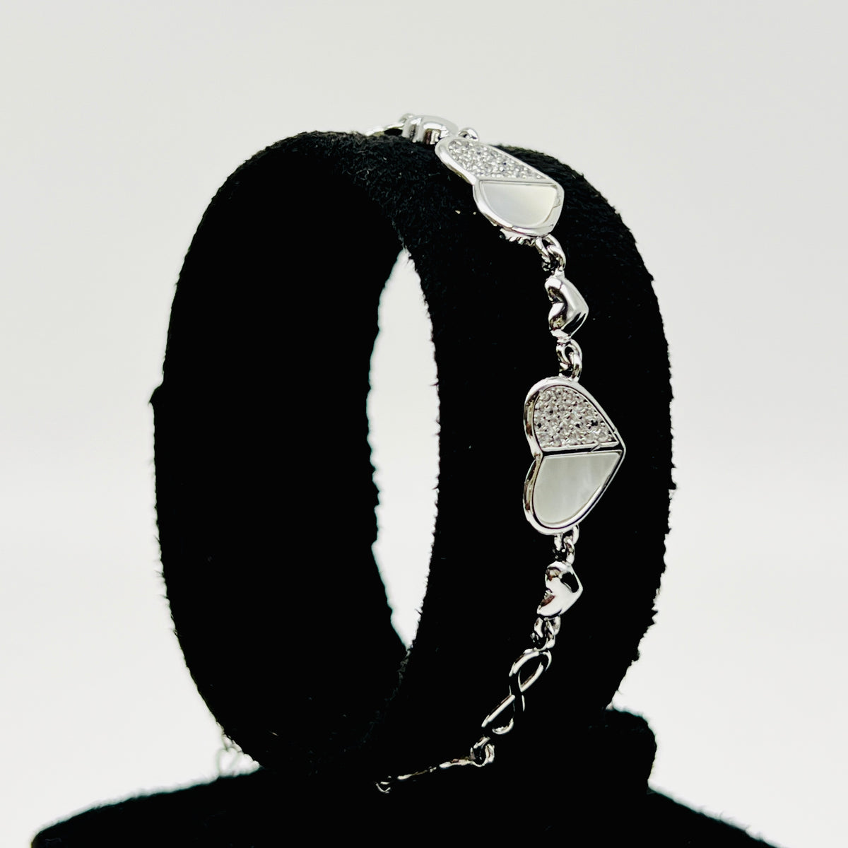 PearlAura – 925 Silver MOP Bracelet ✨