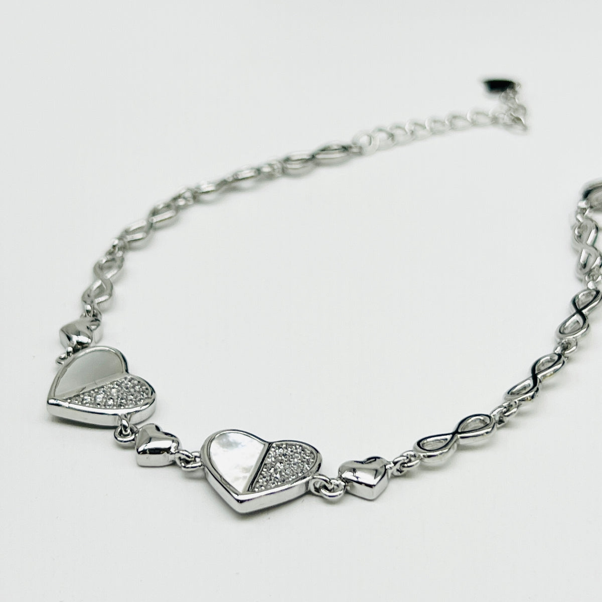 PearlAura – 925 Silver MOP Bracelet ✨