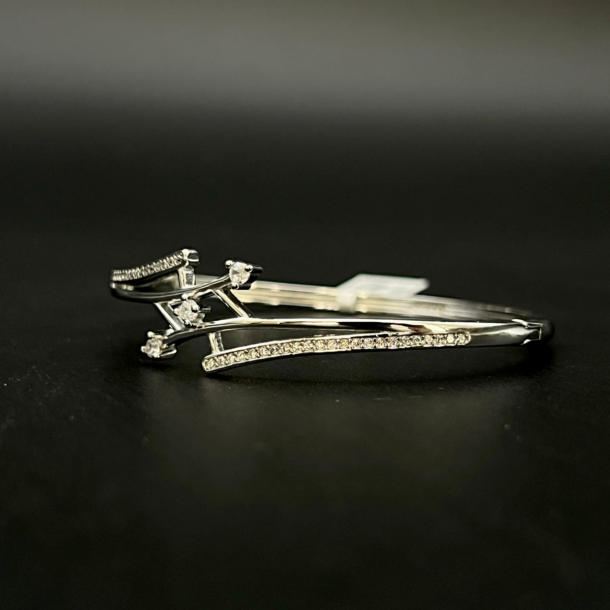 💎✨ Triluna Solitaire Link 925 Silver Bangle ✨