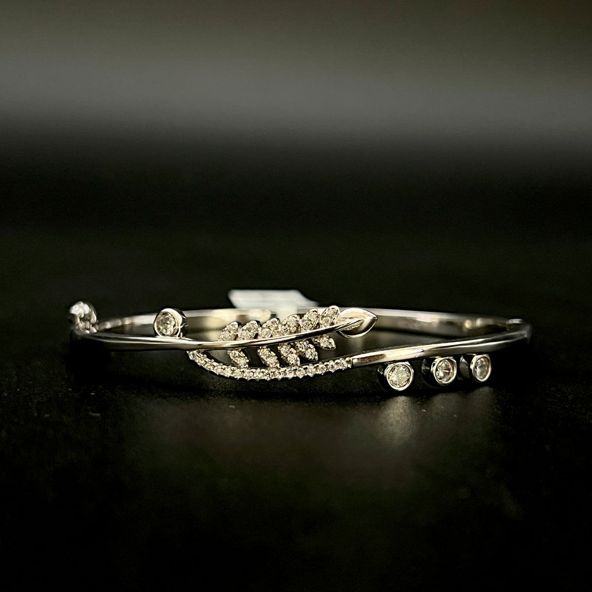 🍃✨ Leafora Quad Swarovski 925 Silver Bangle 💎
