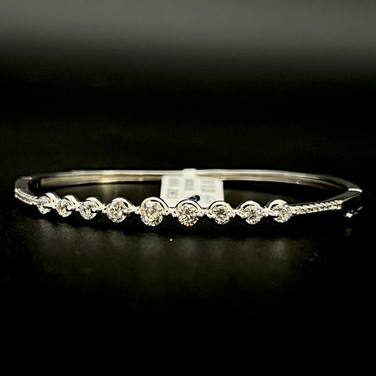💎✨ Gradiera Nine Solitaire 925 Silver Bangle ✨