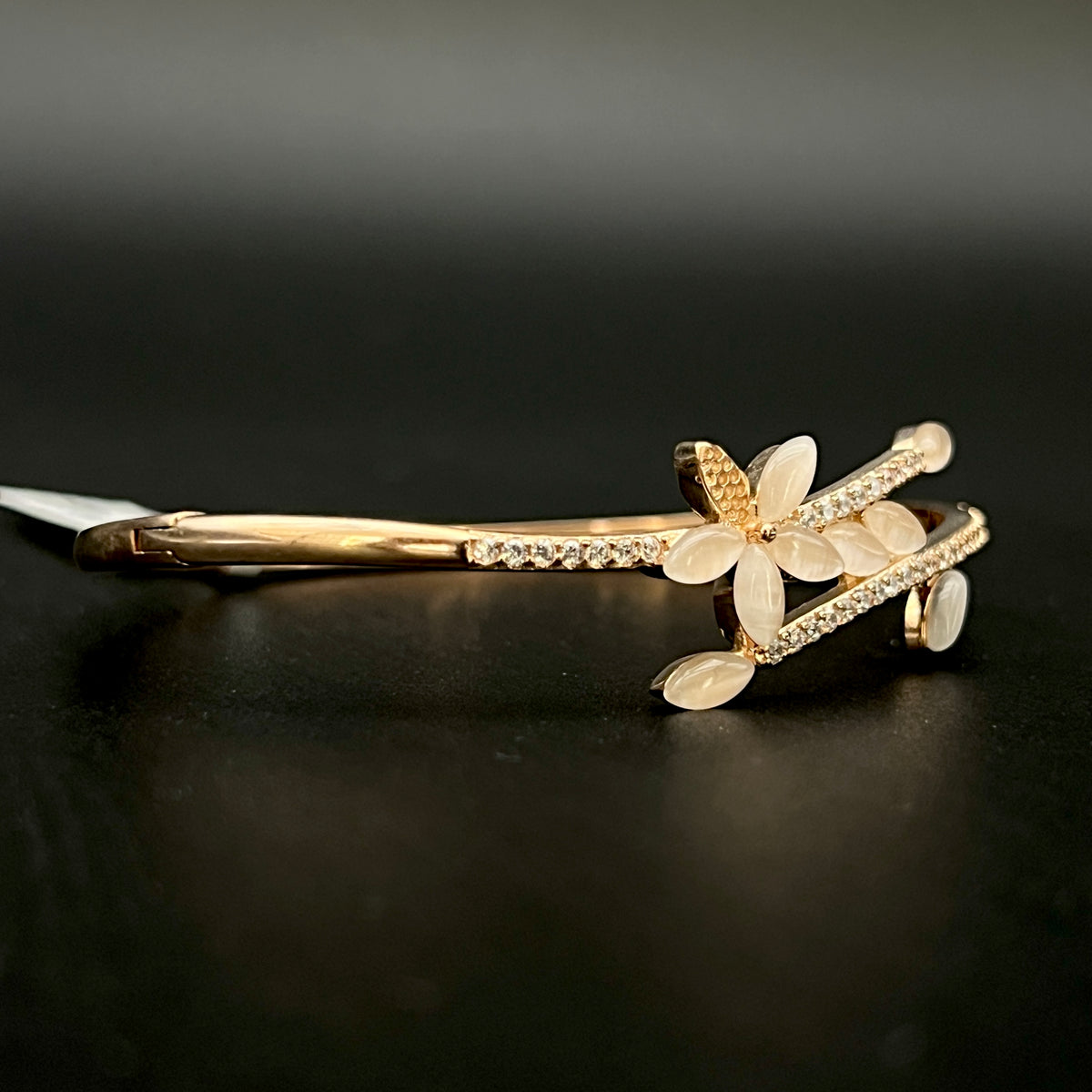 🌹🤍 Rosé Flora Élan 925 Silver Bangle ✨