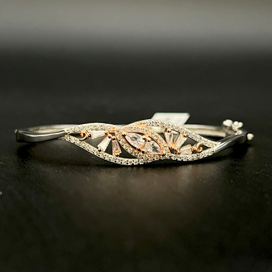 👑✨ Indrani Éclat 925 Silver Bangle 💎
