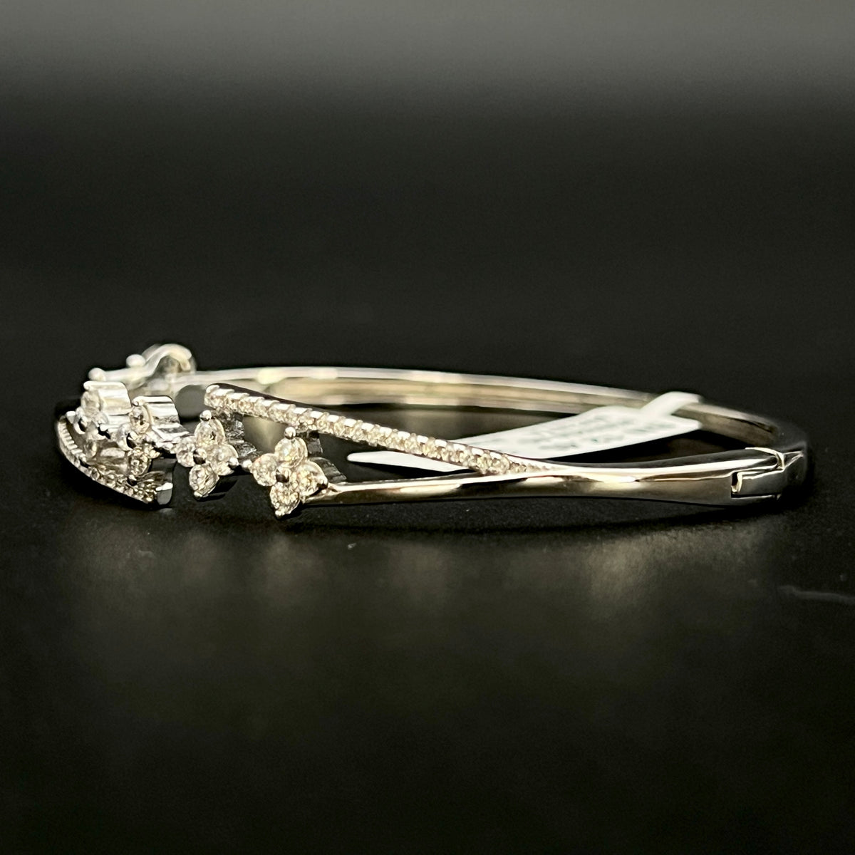 🌸🌸🌸🌸✨ Quattro Fleur Swarovski 925 Silver Bangle 💎