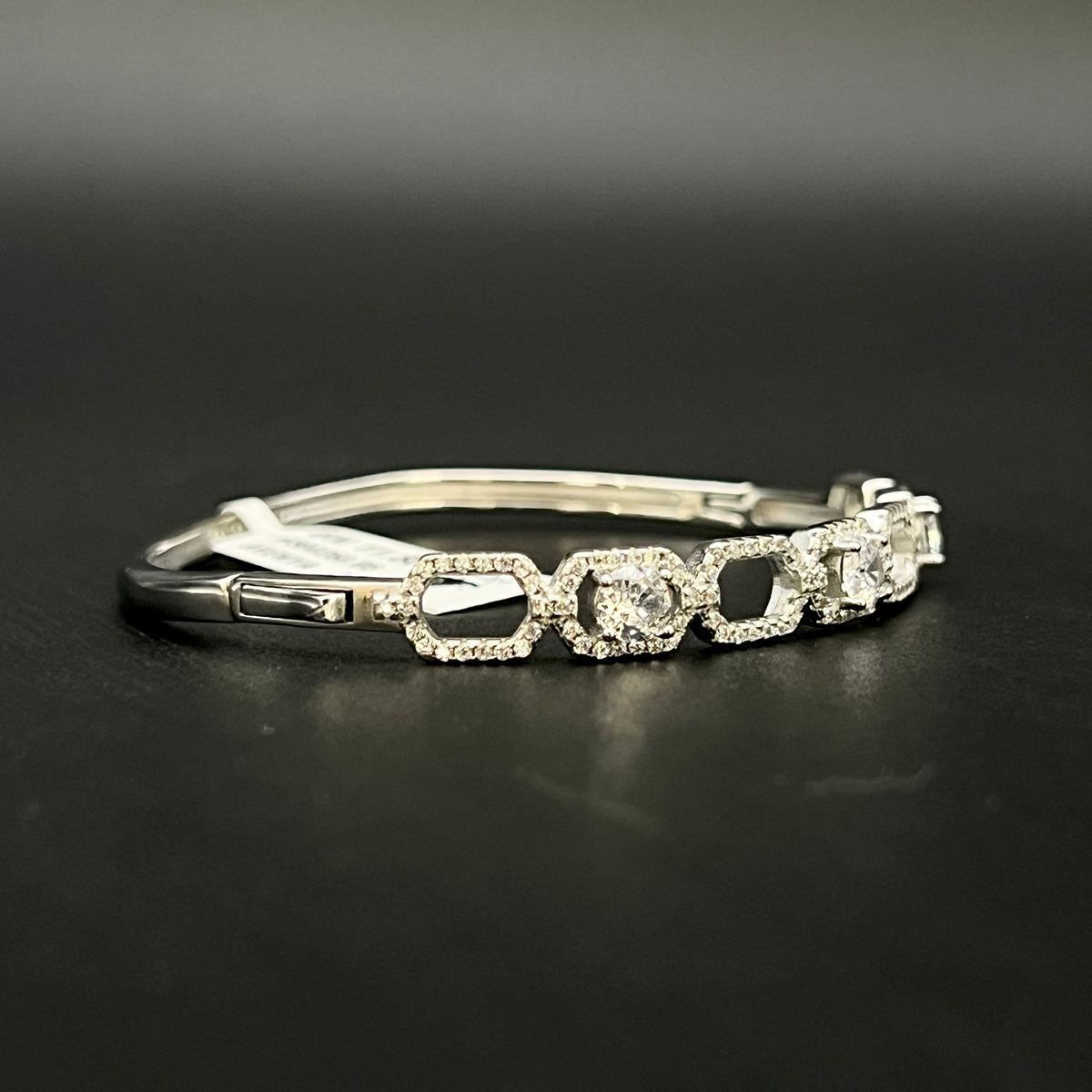 💎✨ Solitaire Élan Micro Pavé 925 Silver Bangle 💎