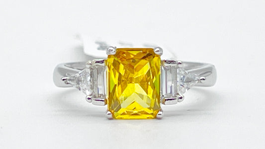 💛 Golden Prism Ring 💎✨