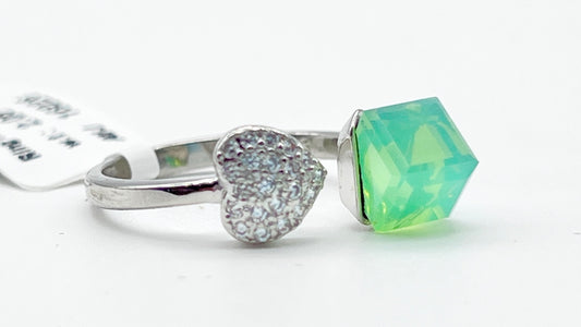 💚 HeartGleam Ring 💎✨