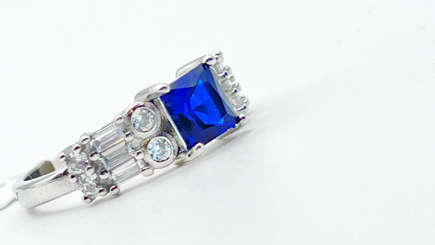 RoyalBlue Majesty Ring 💙👑