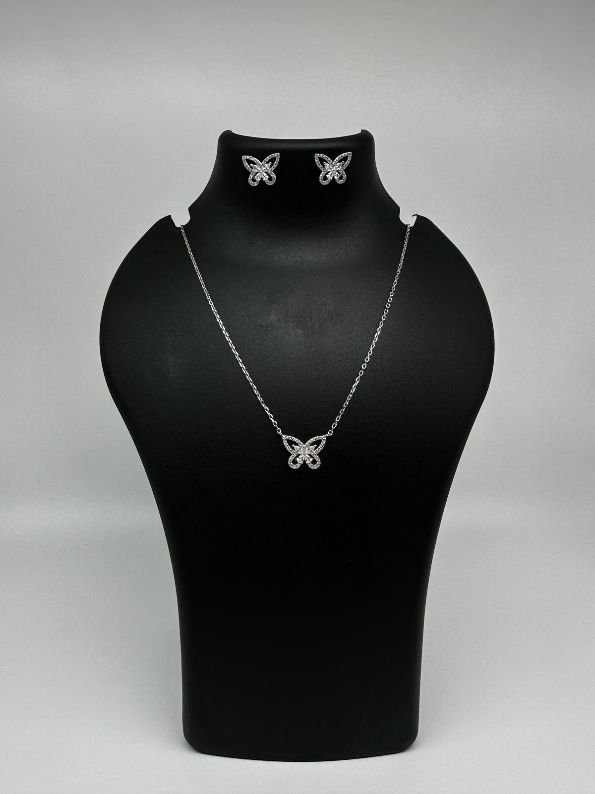 🦋💎 Faraasha Swarovski Butterfly Necklace & Earrings